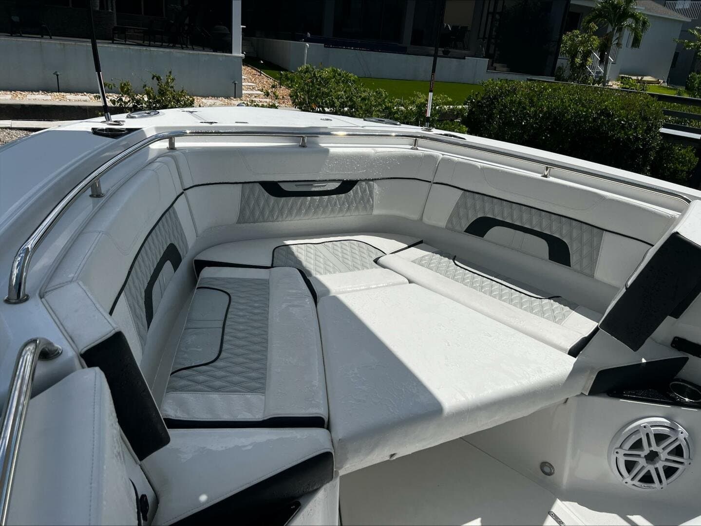 2023 Blackfin 272 CC