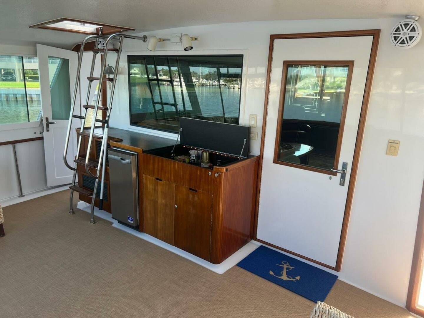 1985 Hatteras Motor Yacht