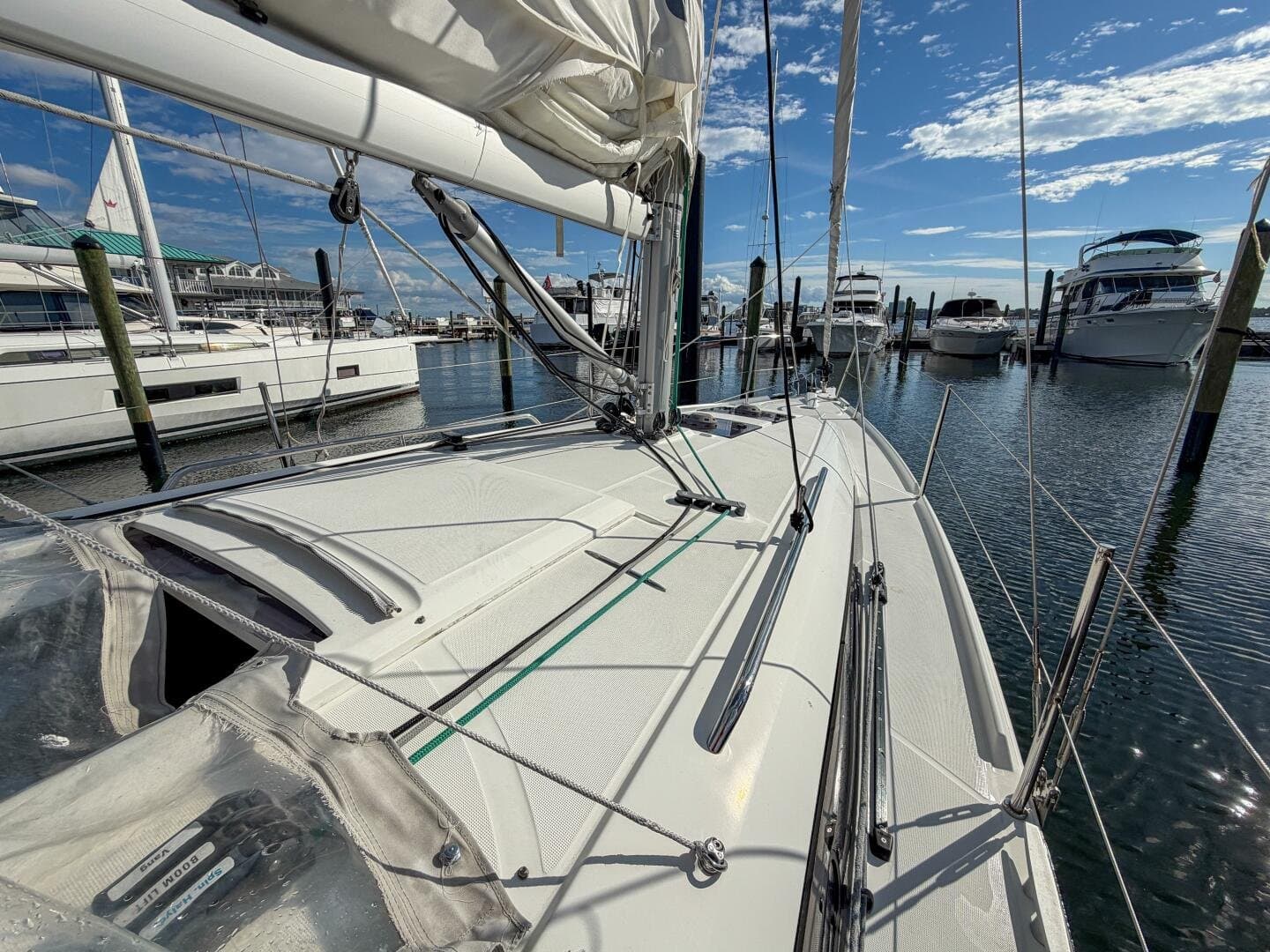 2021 Beneteau 30.1