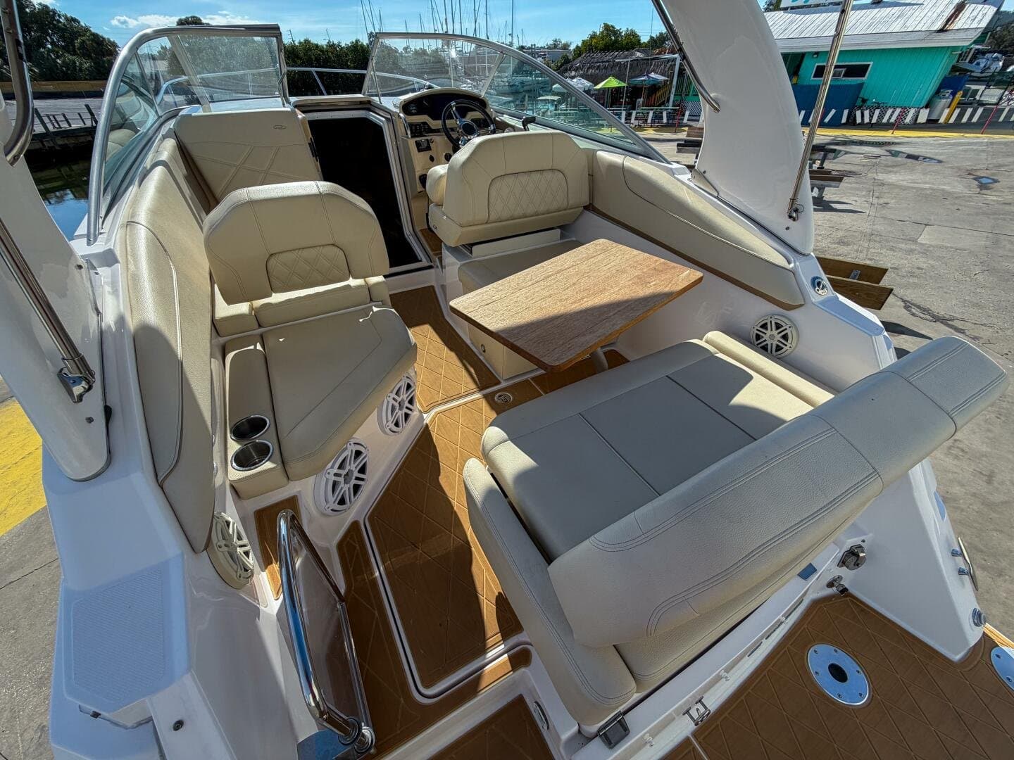 2020 Regal 26 Express