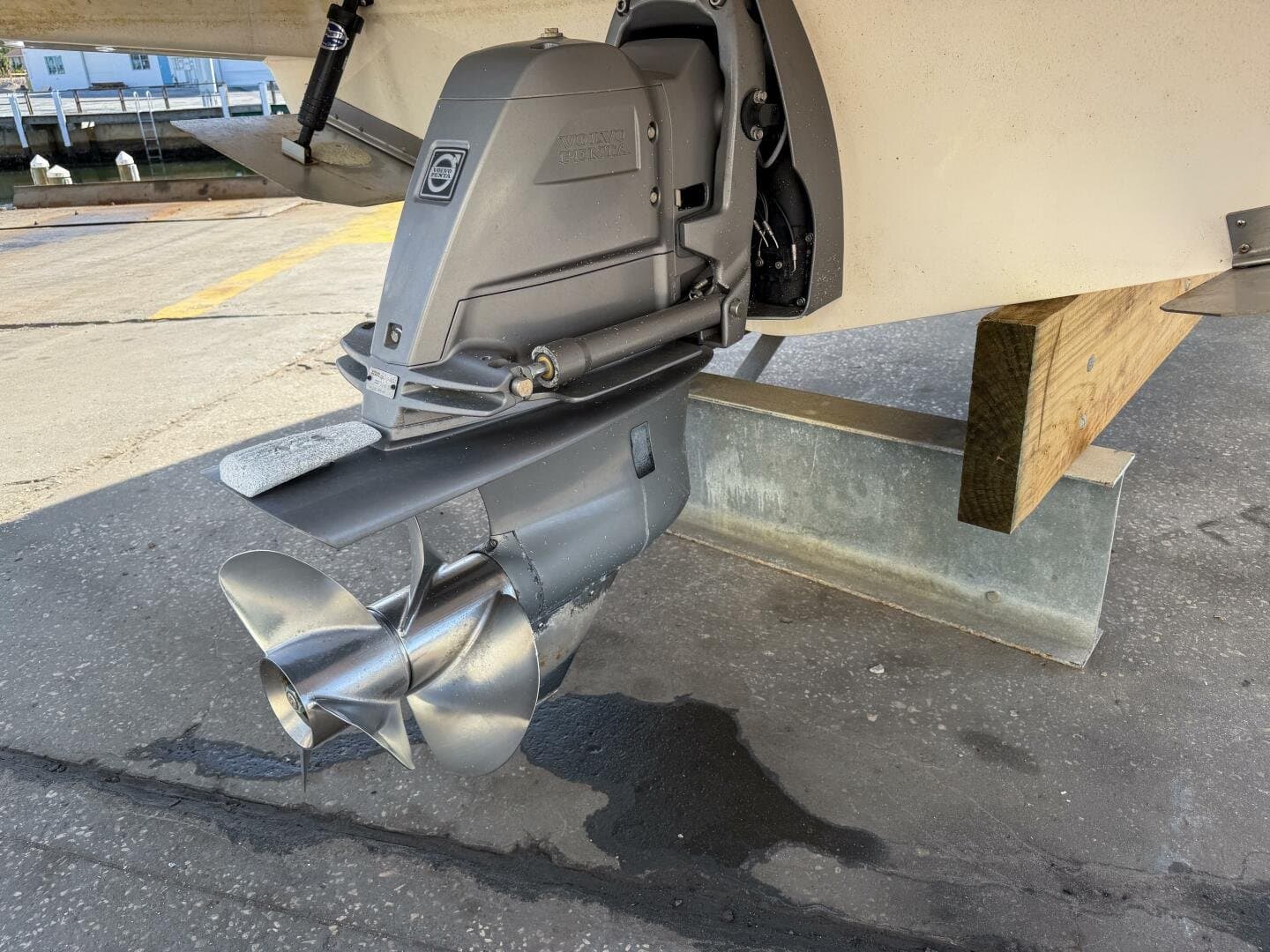 2020 Regal 26 Express