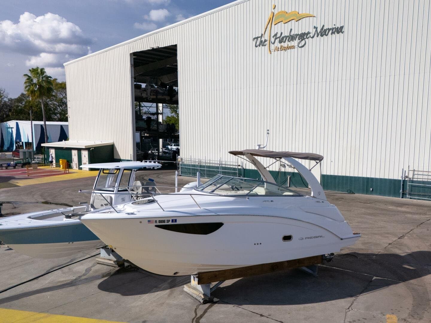 2020 Regal 26 Express