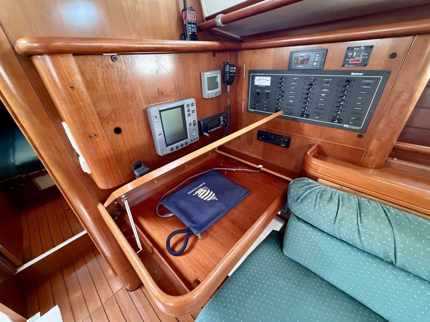 2000 Beneteau Oceanis 461