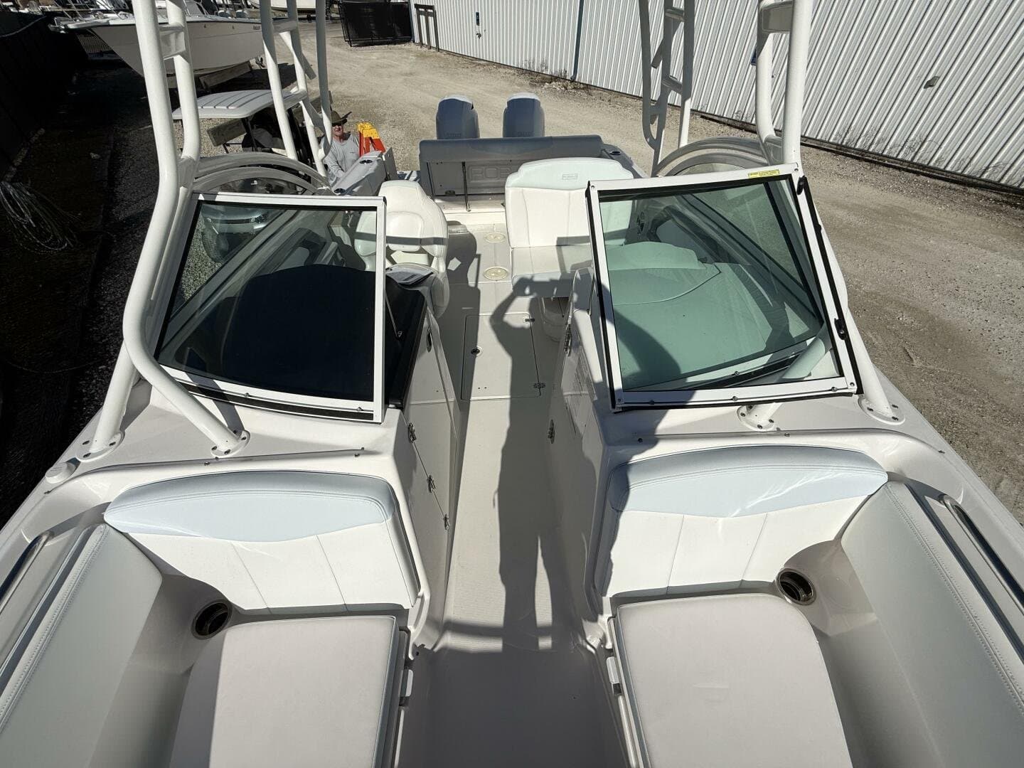 2018 Robalo 