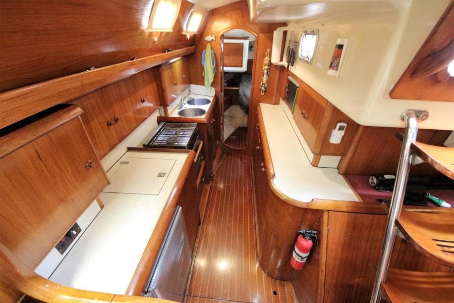 1997 Jeanneau 42 Center Cockpit