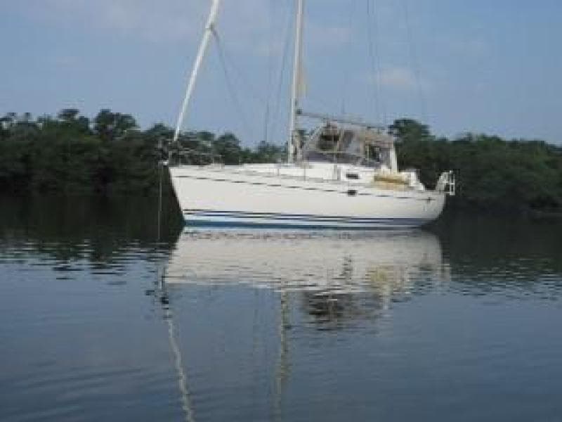 1997 Jeanneau 42 Center Cockpit