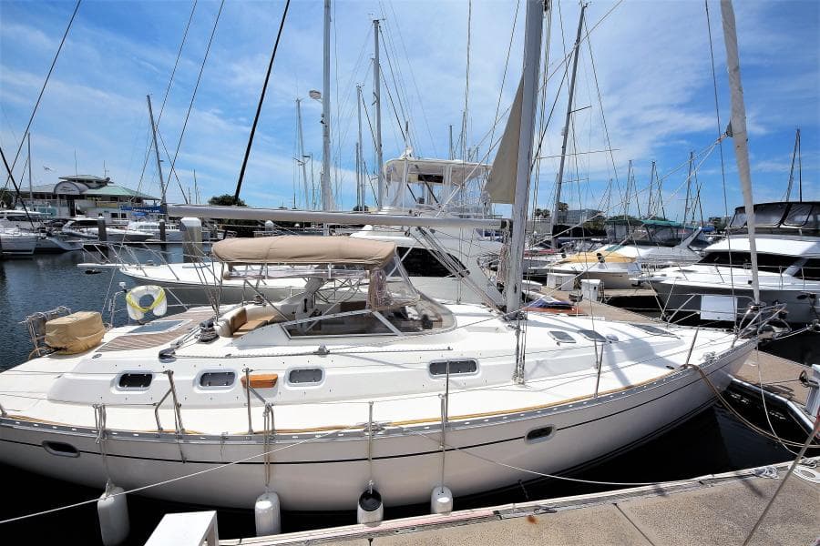 1997 Jeanneau 42 Center Cockpit