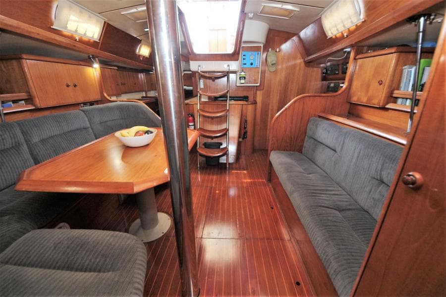 1997 Jeanneau 42 Center Cockpit