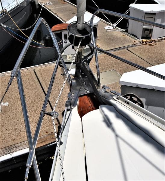 1997 Jeanneau 42 Center Cockpit