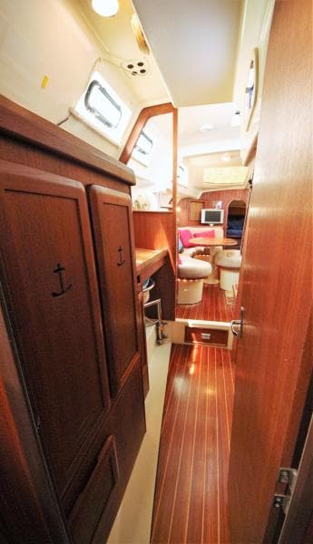 1993 Hunter 42 Passage