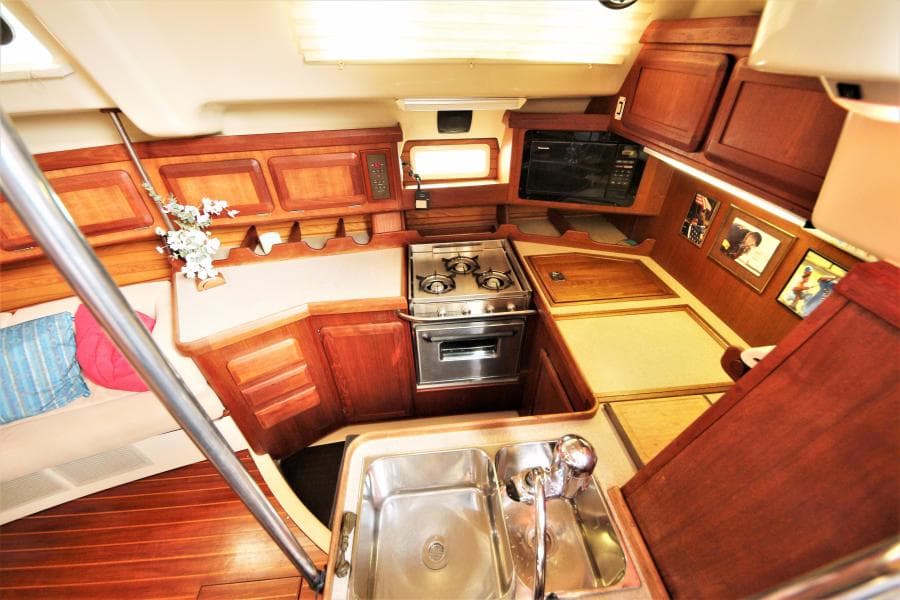 1993 Hunter 42 Passage