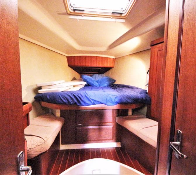 1993 Hunter 42 Passage