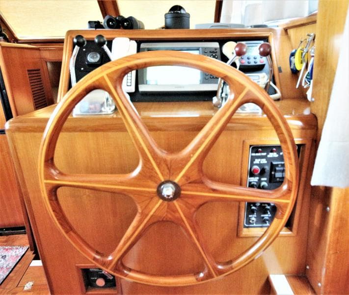 2000 Ocean Alexander 423 Classico