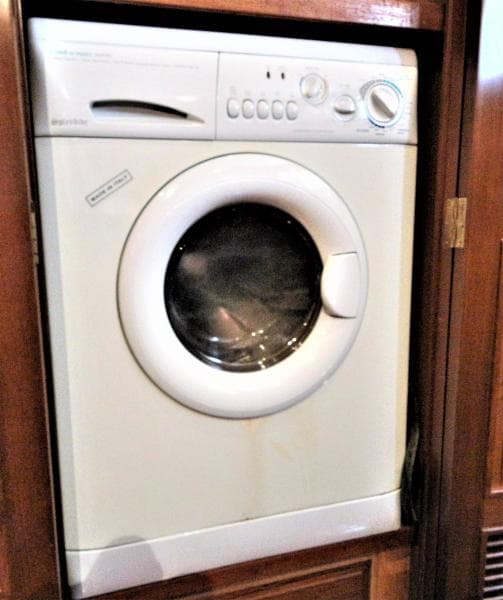 2000 Ocean Alexander 423 Classico