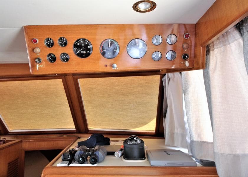 2000 Ocean Alexander 423 Classico