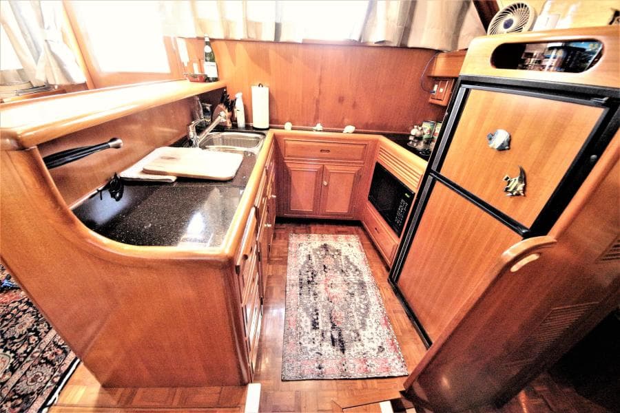 2000 Ocean Alexander 423 Classico