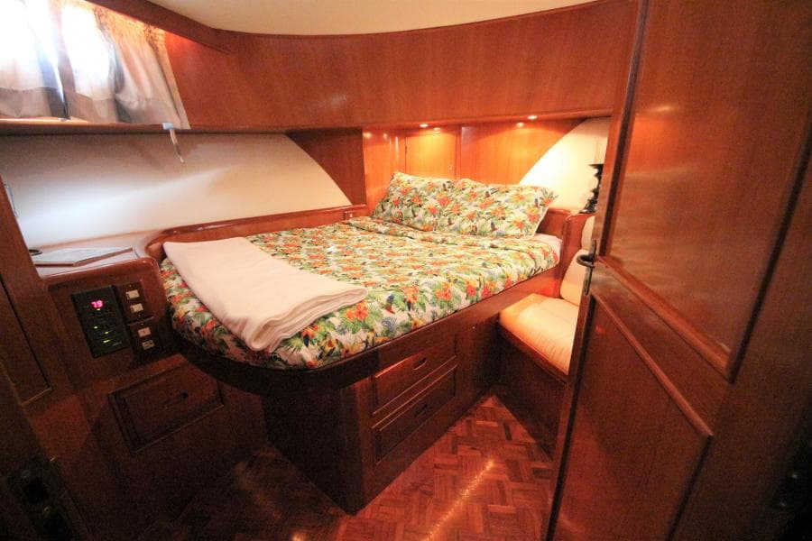 2000 Ocean Alexander 423 Classico