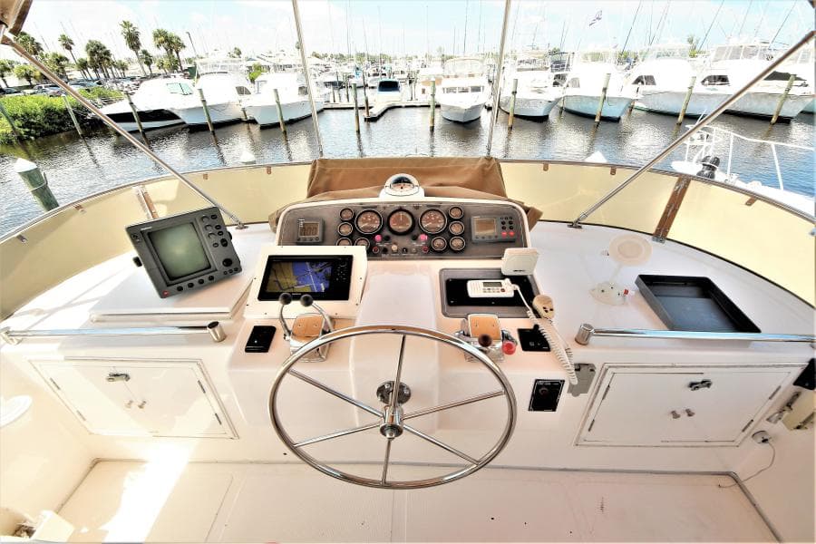 2000 Ocean Alexander 423 Classico