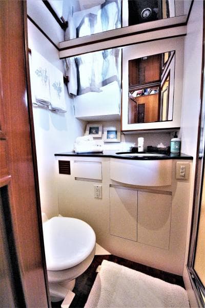 2000 Ocean Alexander 423 Classico