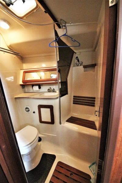 1993 Hunter 42 Passage