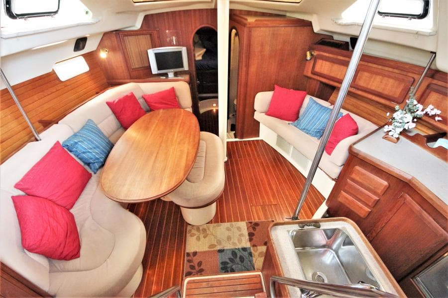 1993 Hunter 42 Passage