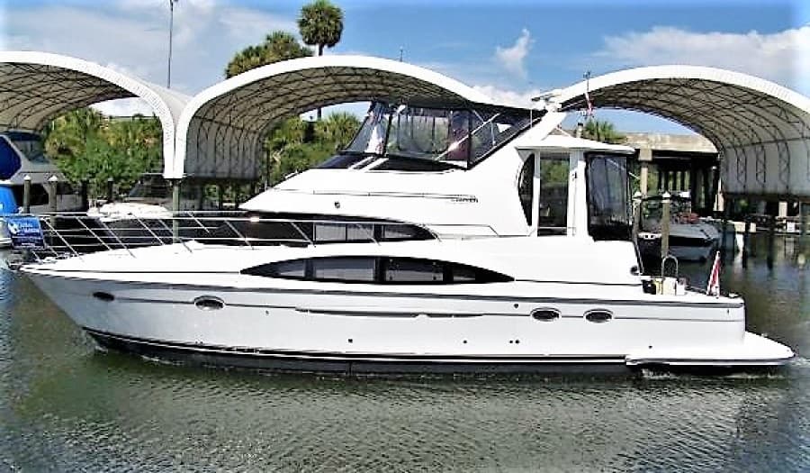 2001 Carver 444 Cockpit Motor Yacht