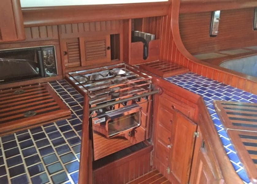 1984 Hans Christian T Molokai