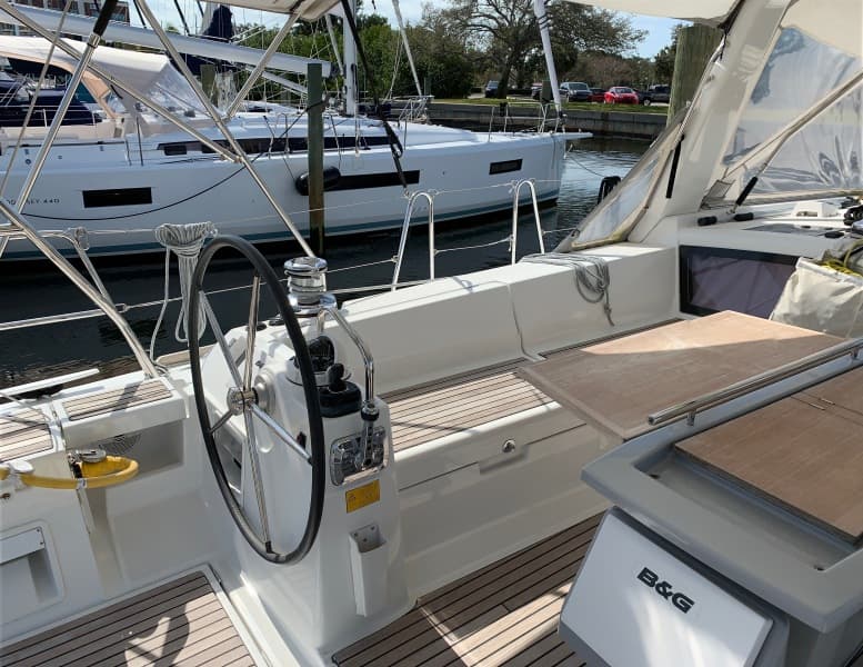 2014 Beneteau Oceanis 48