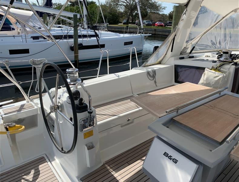 2014 Beneteau Oceanis 48