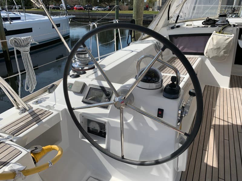 2014 Beneteau Oceanis 48