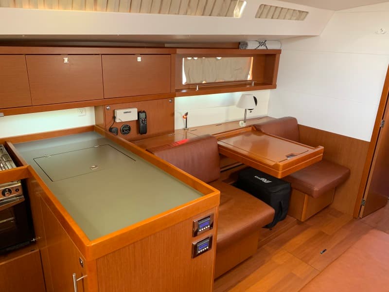 2014 Beneteau Oceanis 48