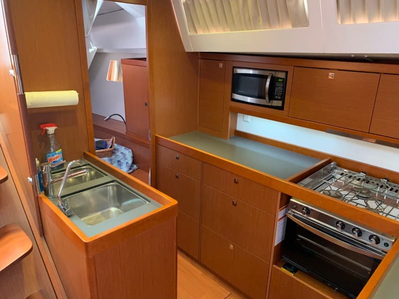 2014 Beneteau Oceanis 48
