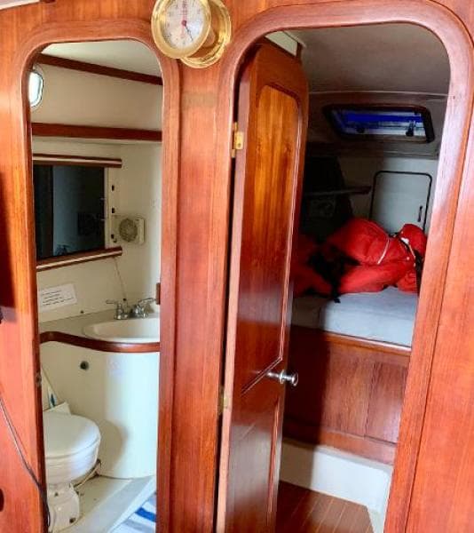 1985 Gulfstar Hirsch 45 Center Cockpit