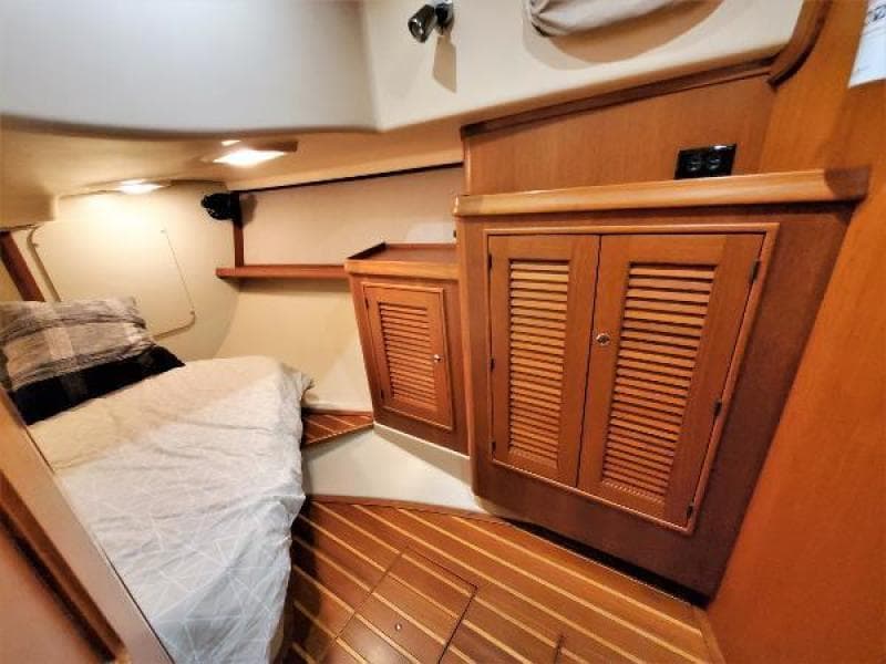 2006 Island Packet 440