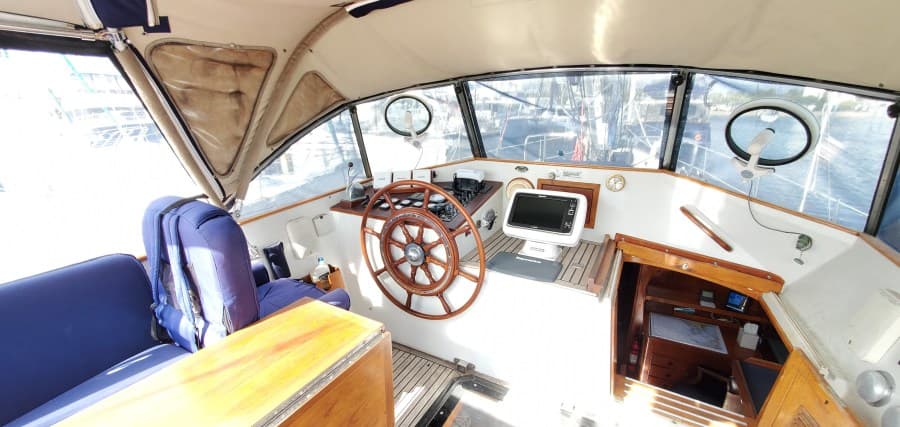 1984 Trintella Center Cockpit