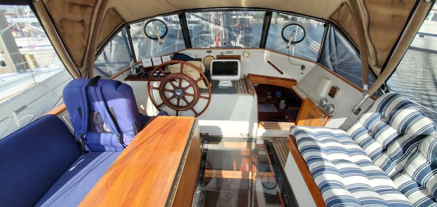 1984 Trintella Center Cockpit