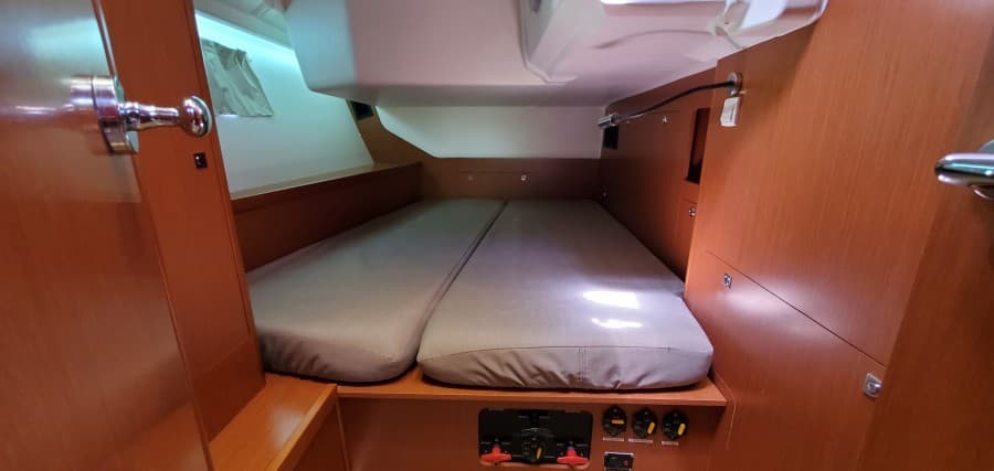 2013 Beneteau Oceanis