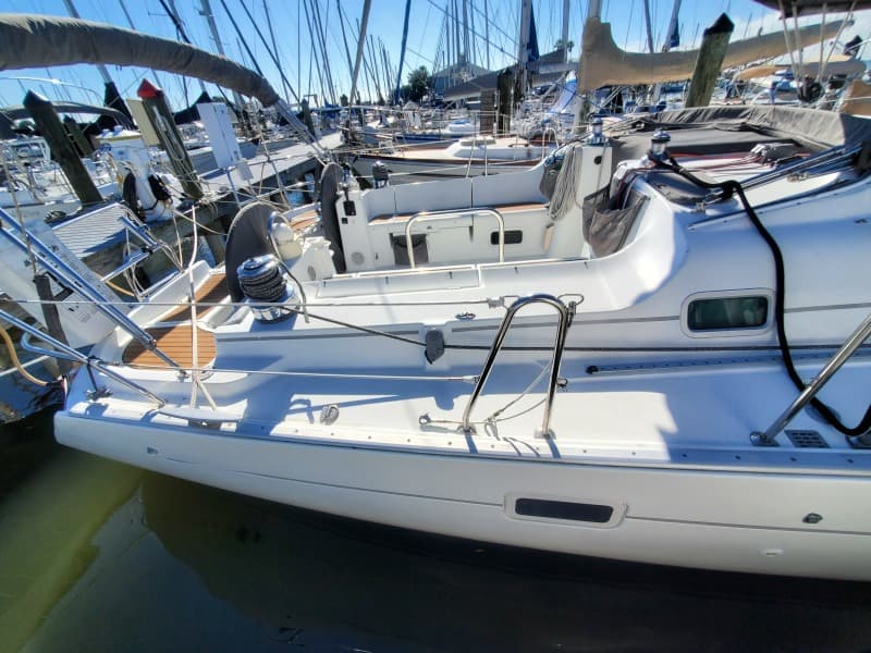 2001 Beneteau 