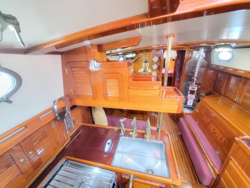 1976 Westsail - Photo 8