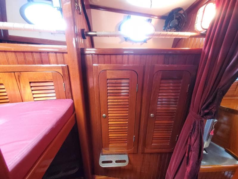 1976 Westsail - Photo 9