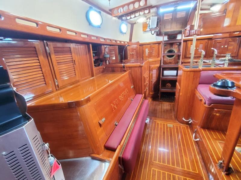 1976 Westsail - Photo 10