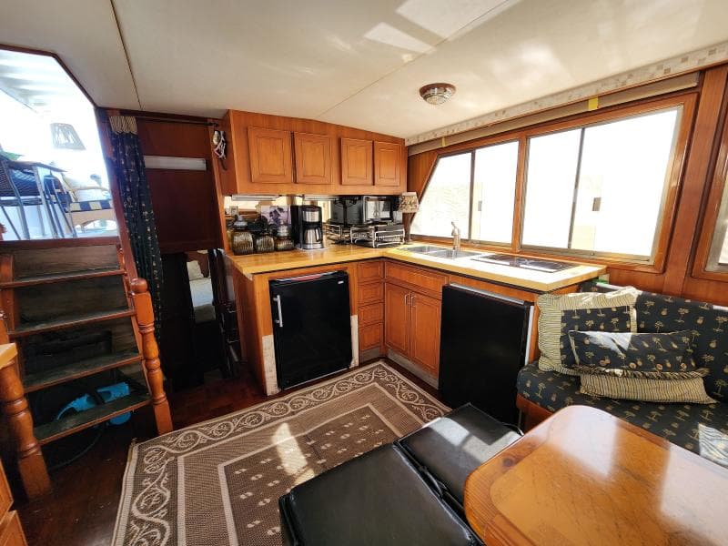 1989 Jefferson Cockpit Motor Yacht