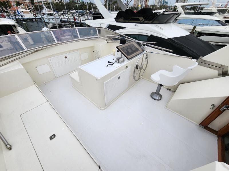 1989 Jefferson Cockpit Motor Yacht