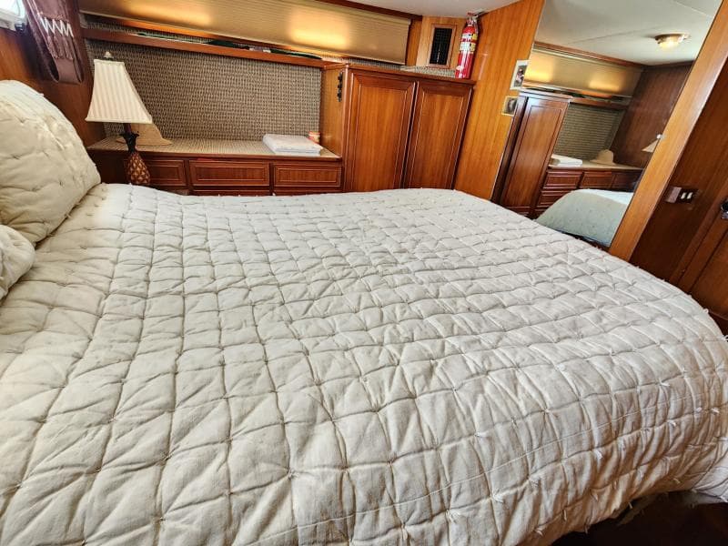 1989 Jefferson Cockpit Motor Yacht