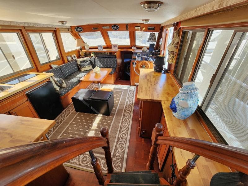 1989 Jefferson Cockpit Motor Yacht