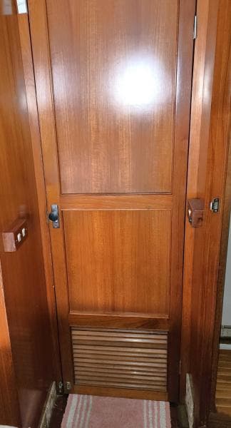 1989 Jefferson Cockpit Motor Yacht