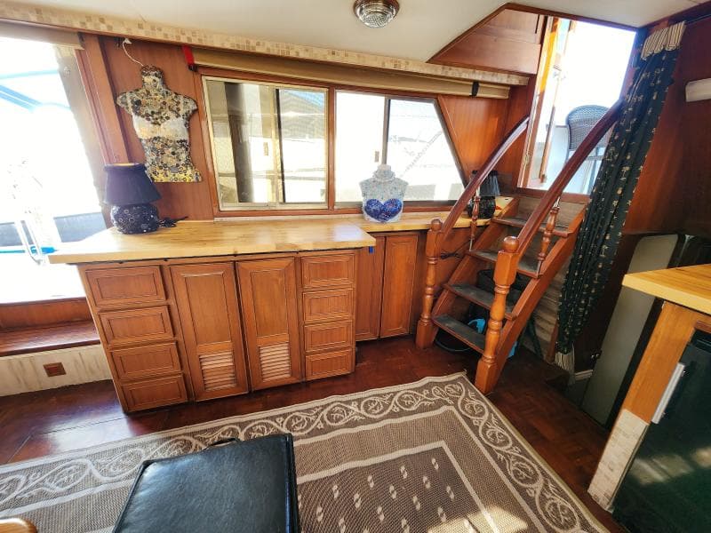 1989 Jefferson Cockpit Motor Yacht