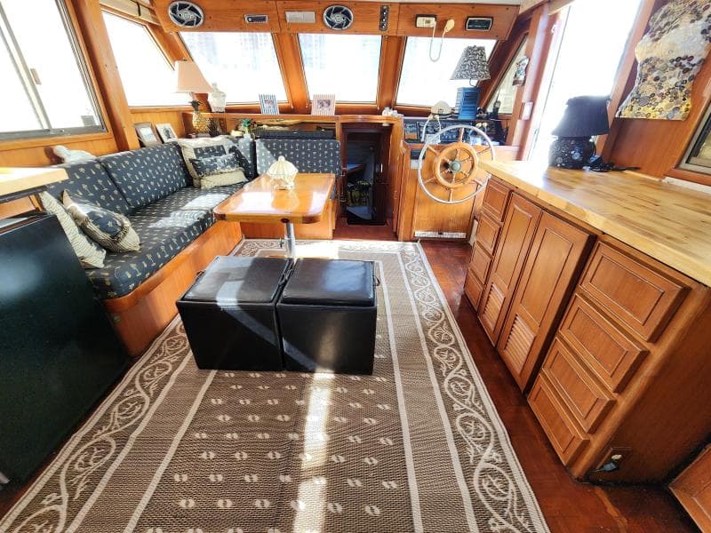 1989 Jefferson Cockpit Motor Yacht