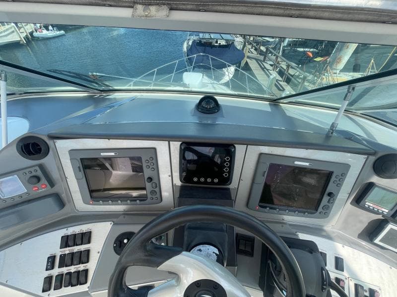 2007 Cruisers Yachts 447