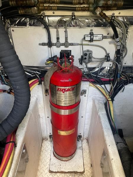 2007 Cruisers Yachts 447